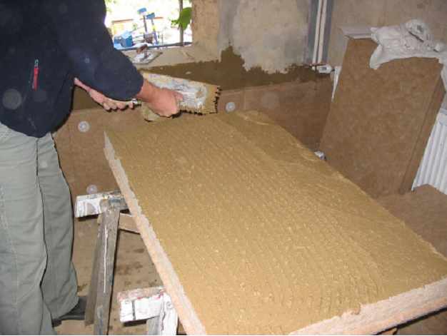Vorbereitung des Einbaus von Holzfaserdämmplatten (Innendämmung)