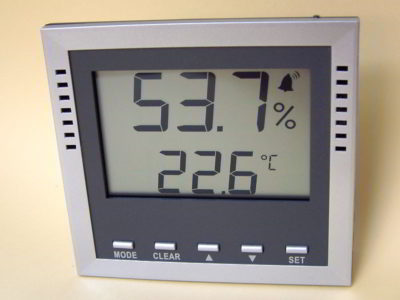 Hygrometer zur Anzeige der relativen Luftfeuchtigkeit mit Alarmfunktion